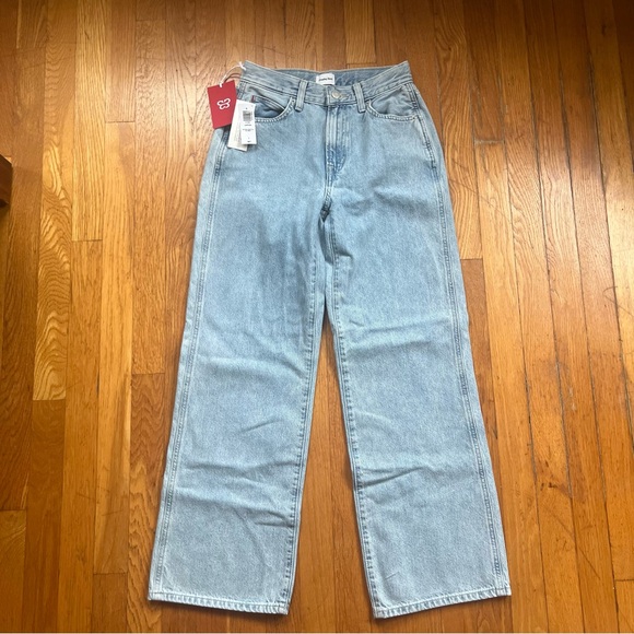 Aritzia Denim - NWT Aritzia light wash jeans size 0